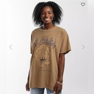 The Vinyl Icons Def Leppard Band T-Shirt